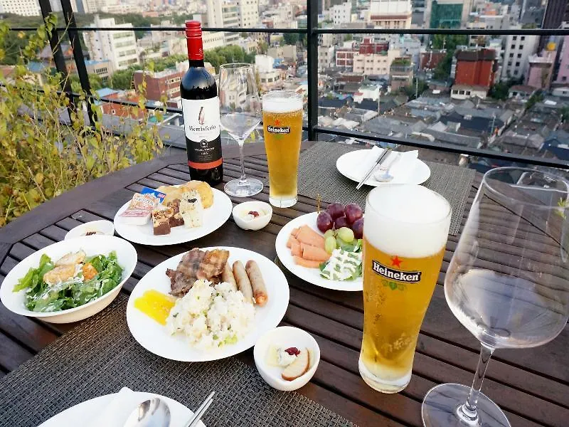Ibis Ambassador Seoul Insadong Hotel 3*,