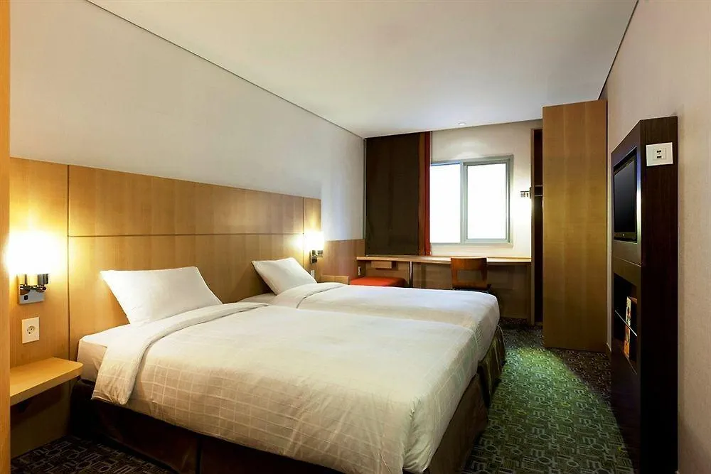 Hotel Ibis Ambassador Seoul Insadong-Newly Renovated In 2025 3*,